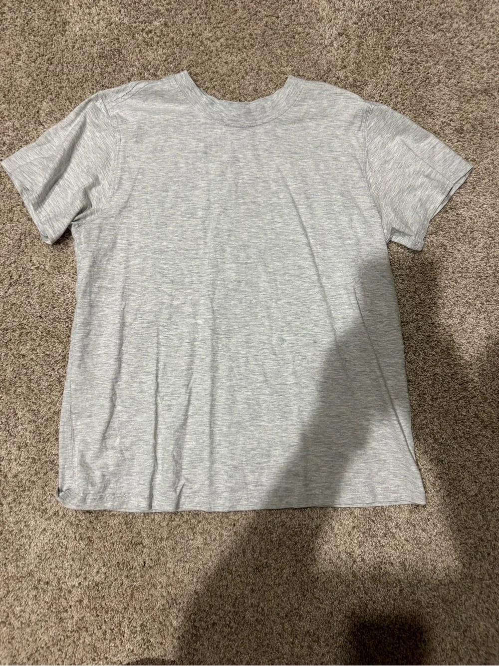 lululemon athletica Women's Heather Light Gray Short Sleeve Tee